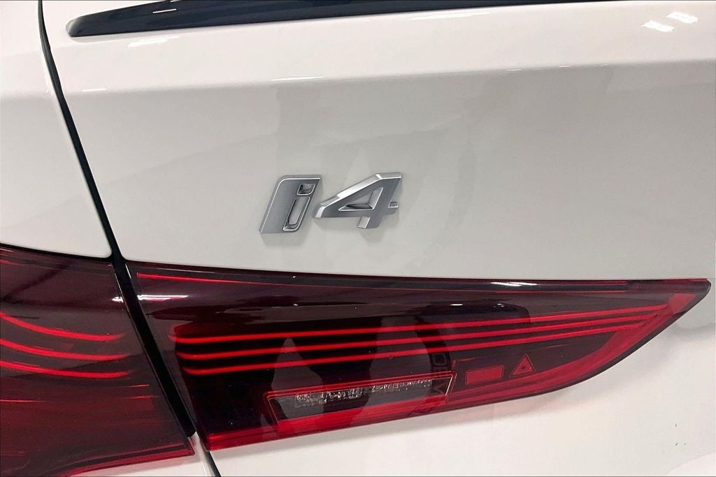 2026 BMW i4 eDrive40