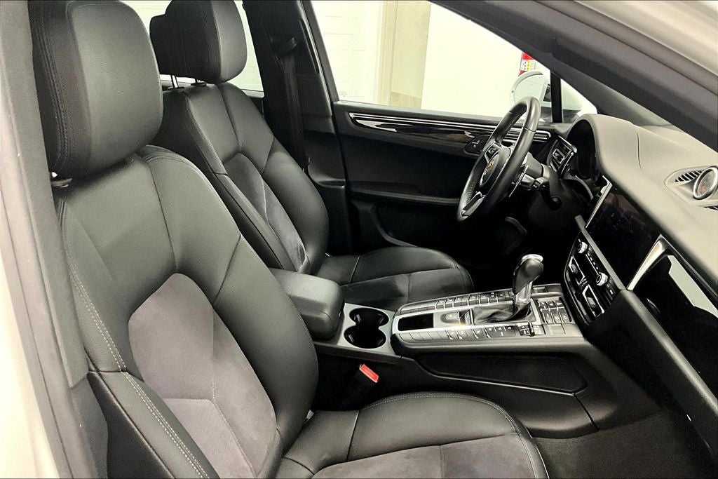 2019 Porsche Macan Base