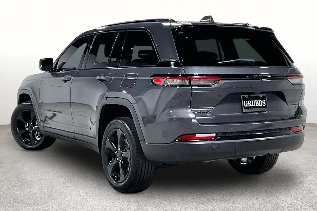 2022 Jeep Grand Cherokee Altitude