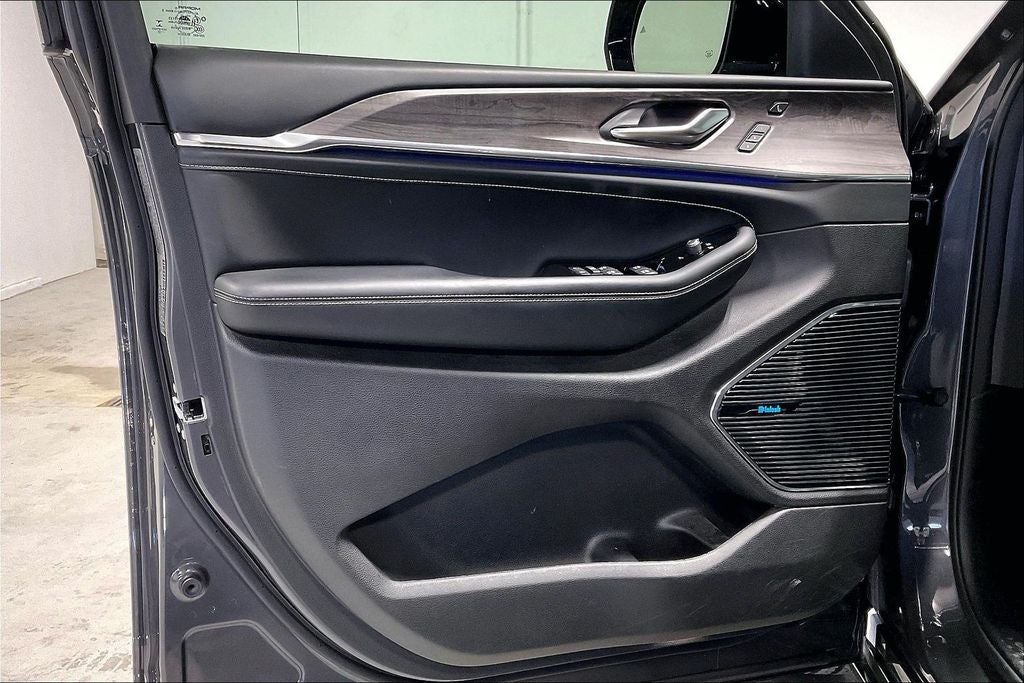 2022 Jeep Grand Cherokee Overland