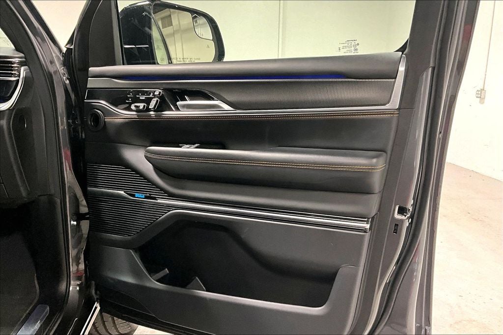 2024 Jeep Grand Wagoneer L Series III