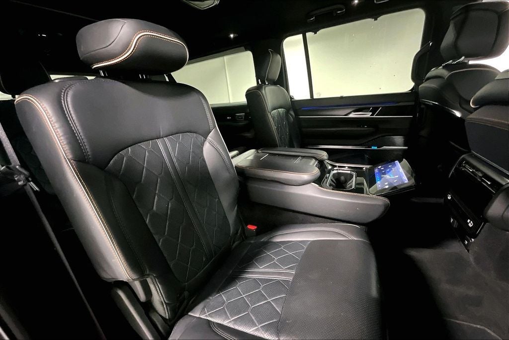 2024 Jeep Grand Wagoneer L Series III