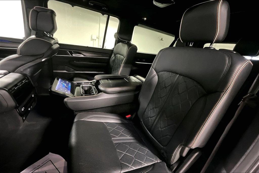 2024 Jeep Grand Wagoneer L Series III