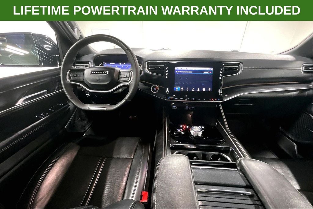 2023 Jeep Wagoneer Base