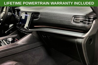 2023 Jeep Wagoneer Base