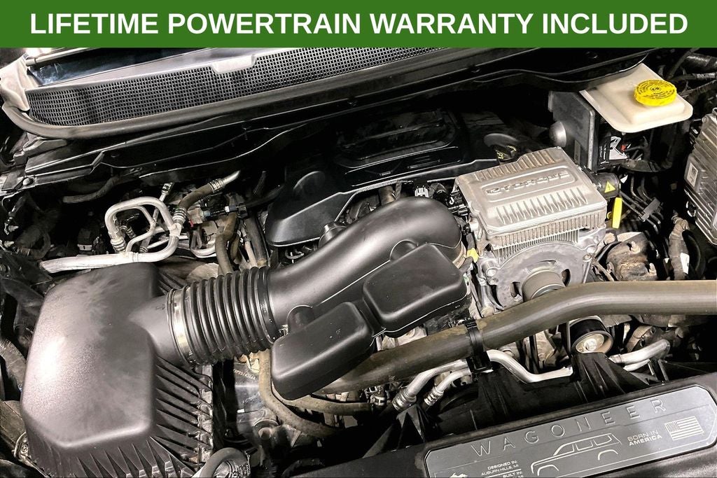 2023 Jeep Wagoneer Base