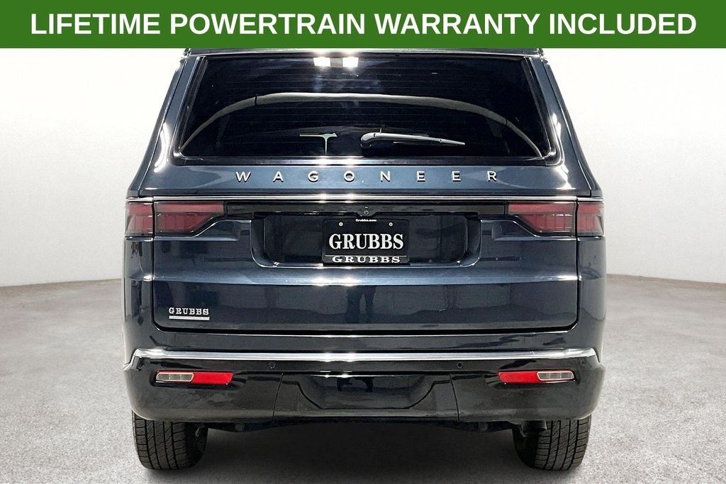 2023 Jeep Wagoneer Base