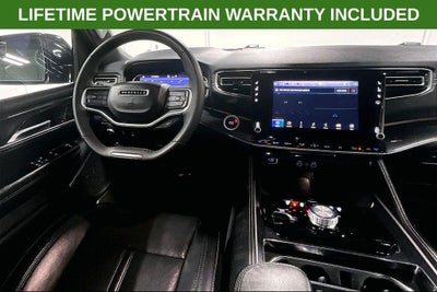 2023 Jeep Wagoneer Base