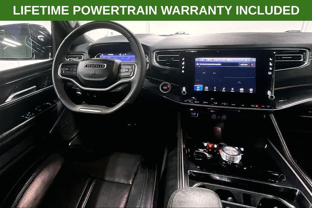 2023 Jeep Wagoneer Base