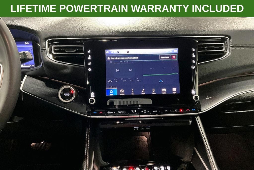 2023 Jeep Wagoneer Base