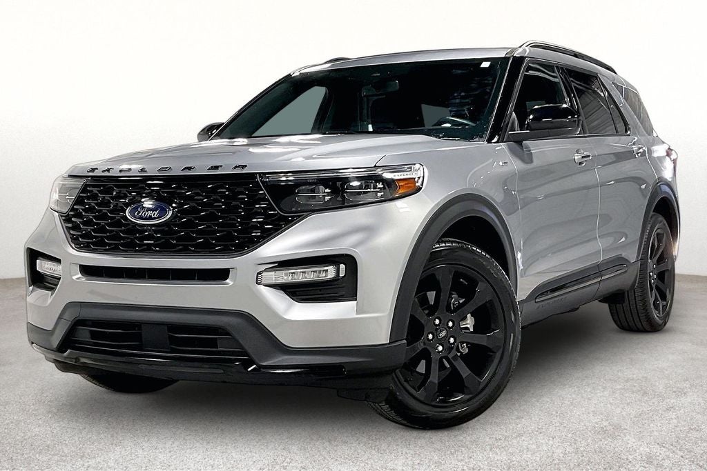 2024 Ford Explorer ST-Line