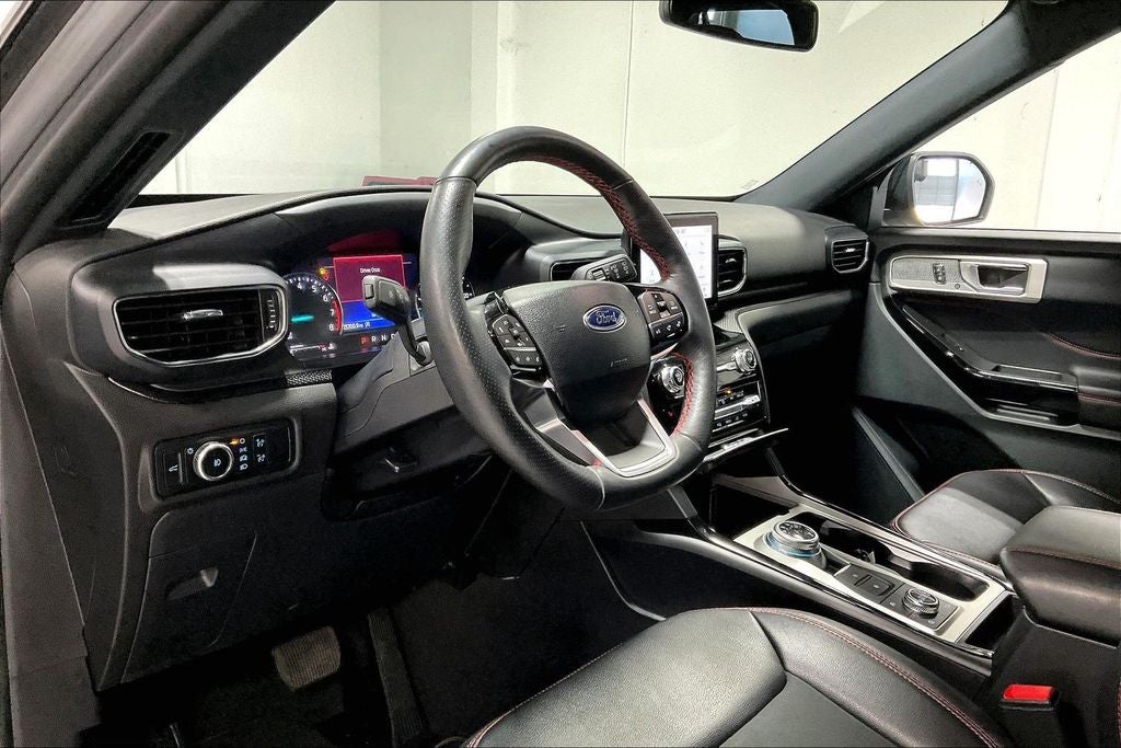 2024 Ford Explorer ST-Line