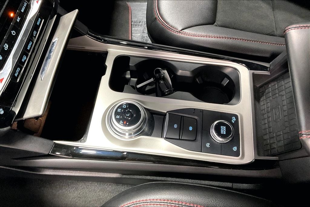 2024 Ford Explorer ST-Line
