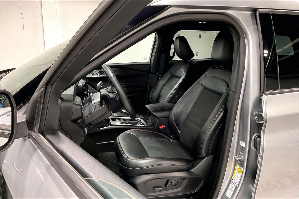 2024 Ford Explorer ST-Line