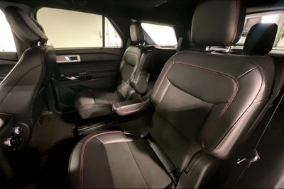 2024 Ford Explorer ST-Line
