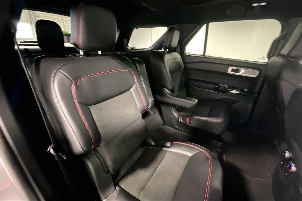 2024 Ford Explorer ST-Line