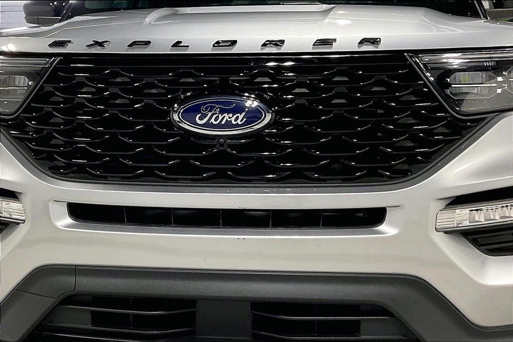 2024 Ford Explorer ST-Line