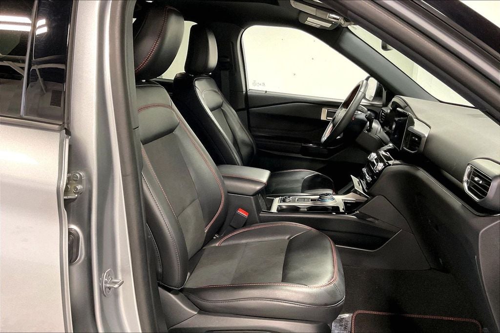 2024 Ford Explorer ST-Line