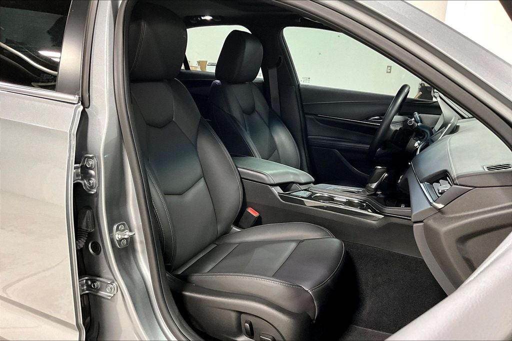 2025 Cadillac CT4 Luxury