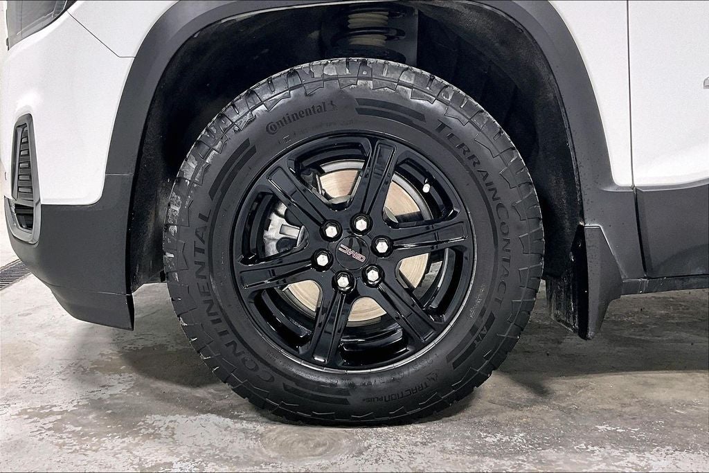 2022 GMC Acadia AT4