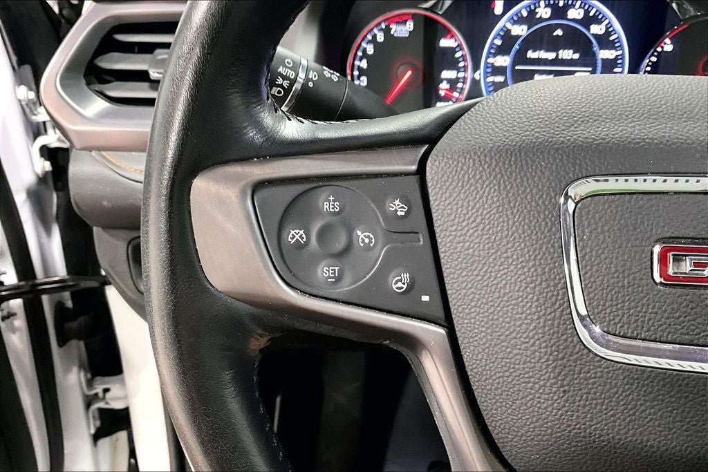 2022 GMC Acadia AT4