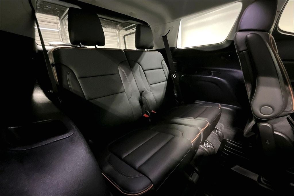 2022 GMC Acadia AT4