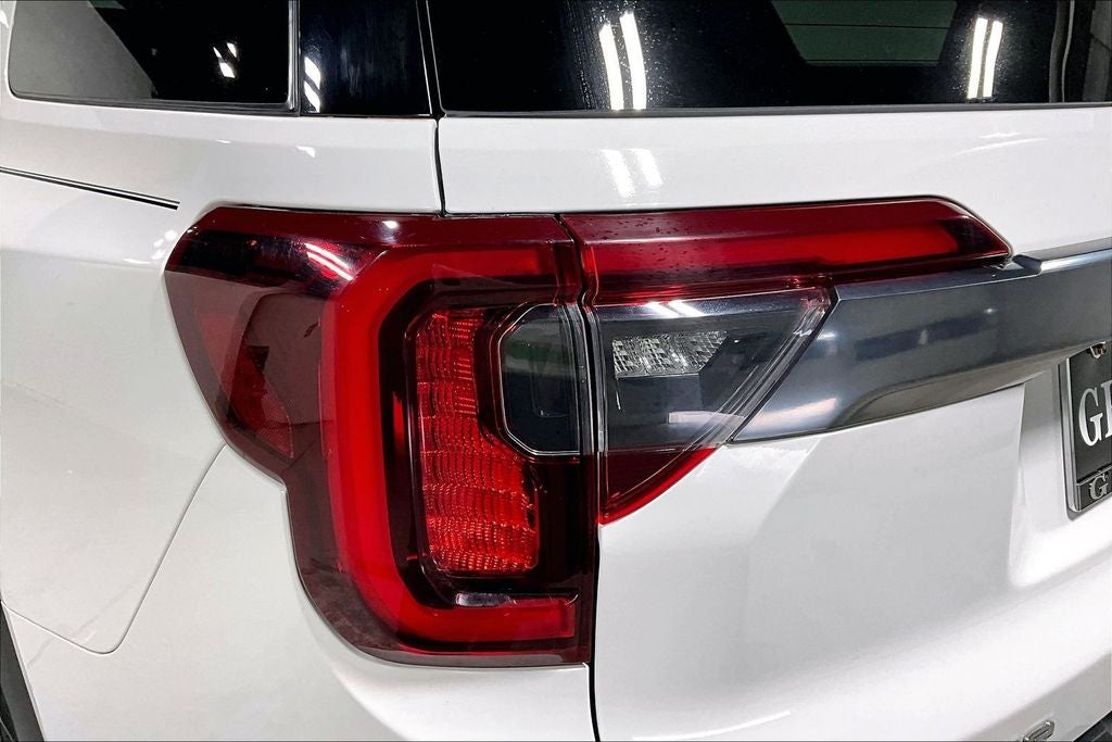 2022 GMC Acadia AT4