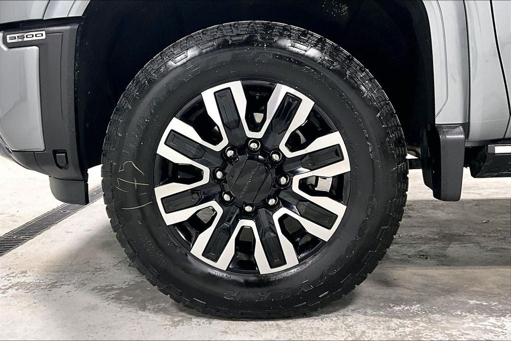 2024 GMC Sierra 3500HD Denali Ultimate