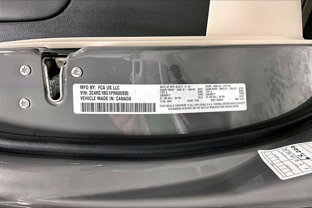 2023 Chrysler Pacifica Touring L