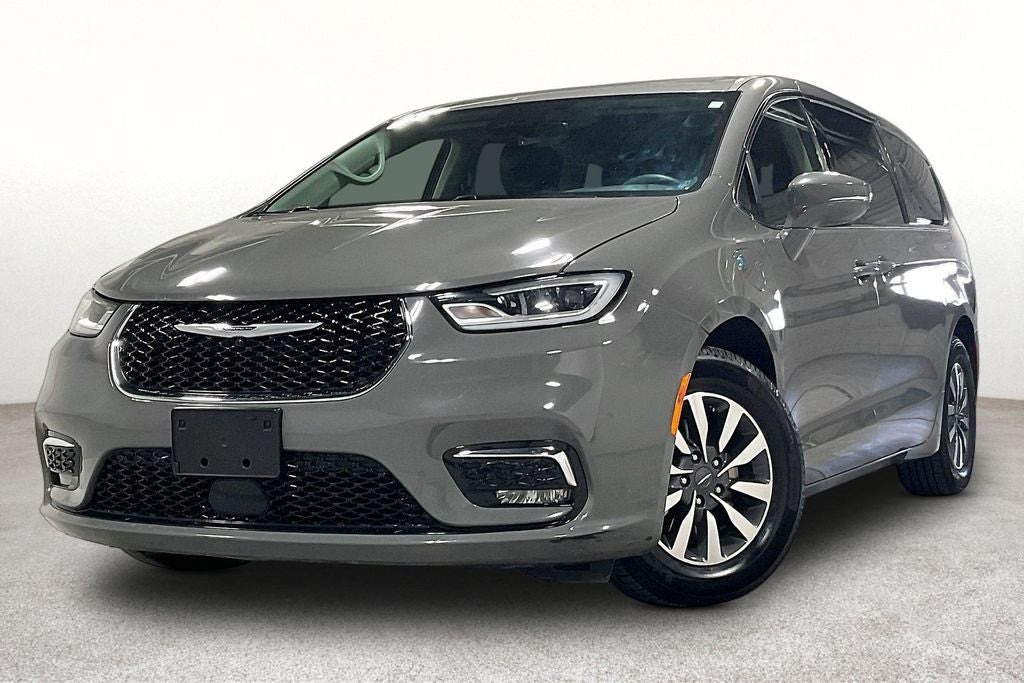 2022 Chrysler Pacifica Hybrid Touring L