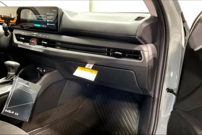 2026 Kia K4 LX