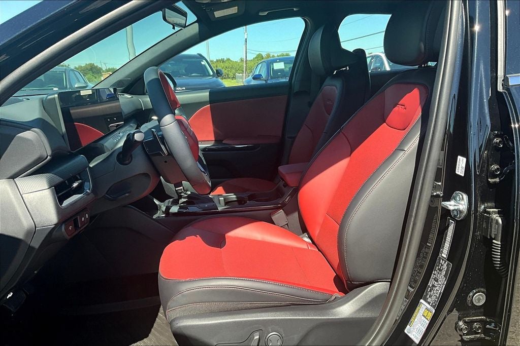 2025 Kia K4 GT-Line