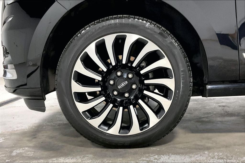 2024 Lincoln Navigator Black Label