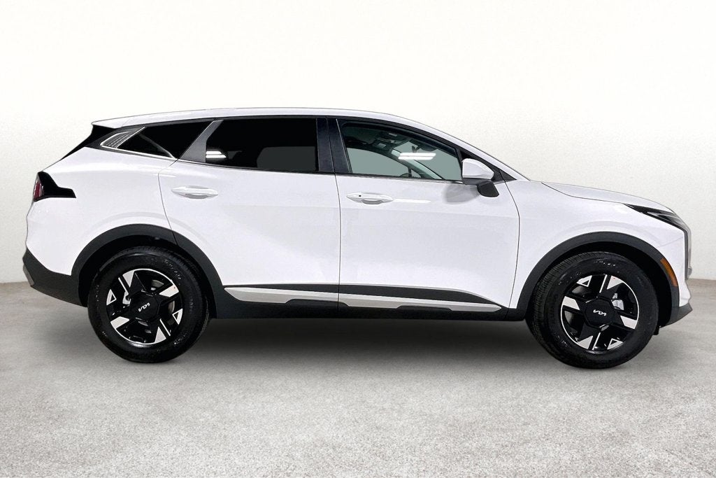 2027 Kia Sportage LX
