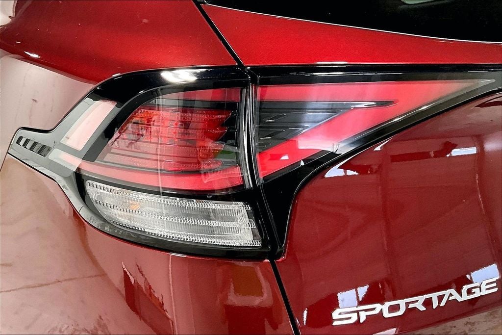 2025 Kia Sportage SX