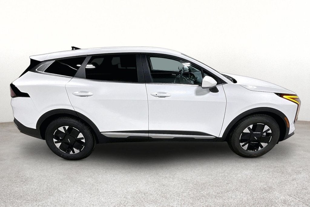 2027 Kia Sportage Hybrid LX
