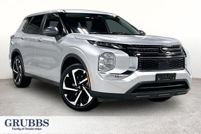 2022 Mitsubishi Outlander ES