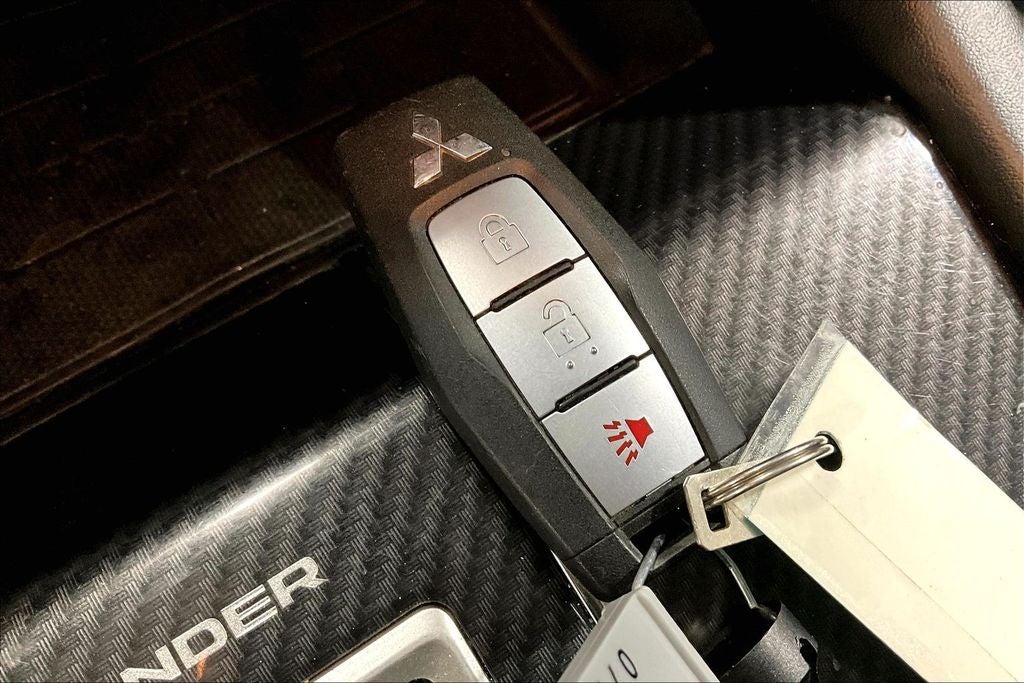 2022 Mitsubishi Outlander ES