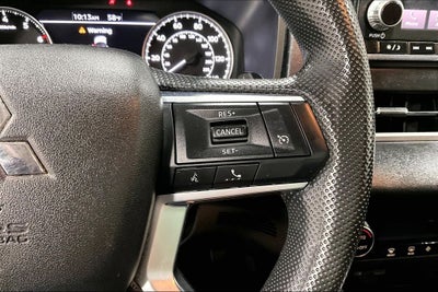 2022 Mitsubishi Outlander ES