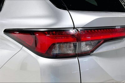 2022 Mitsubishi Outlander ES