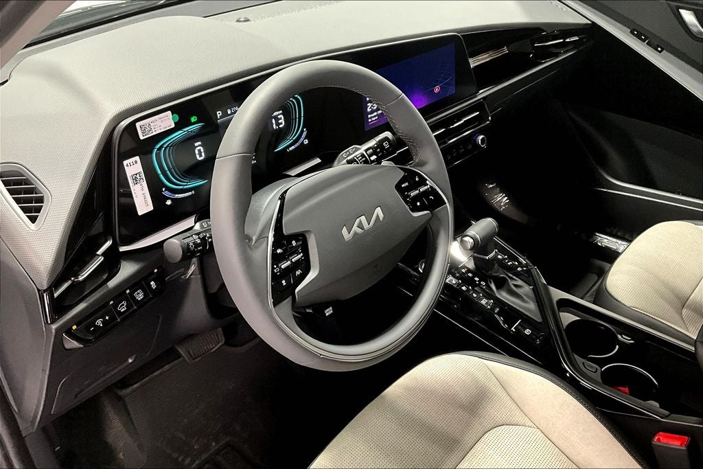 2025 Kia Niro SX