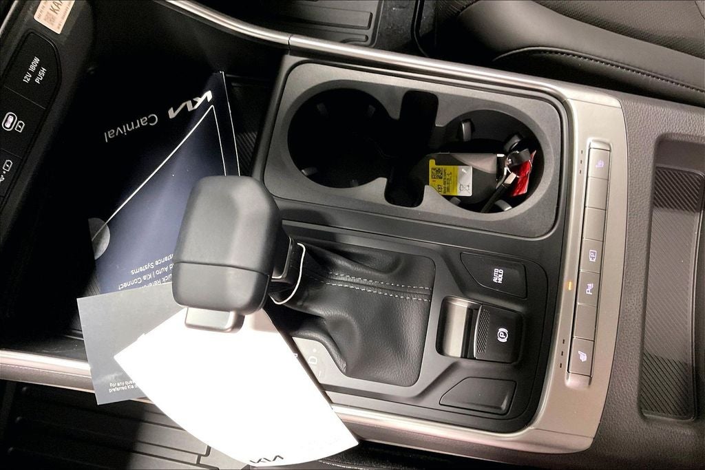 2027 Kia Carnival LXS