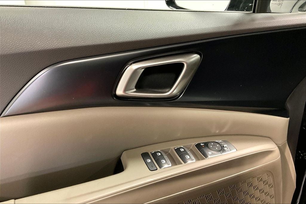 2027 Kia Carnival LXS
