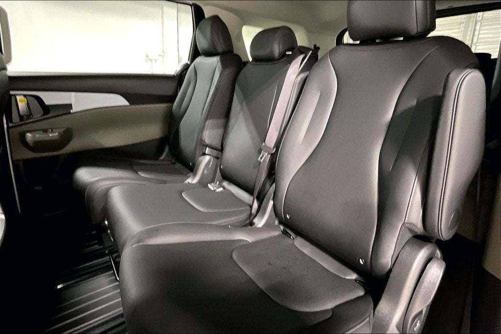2026 Kia Carnival LX
