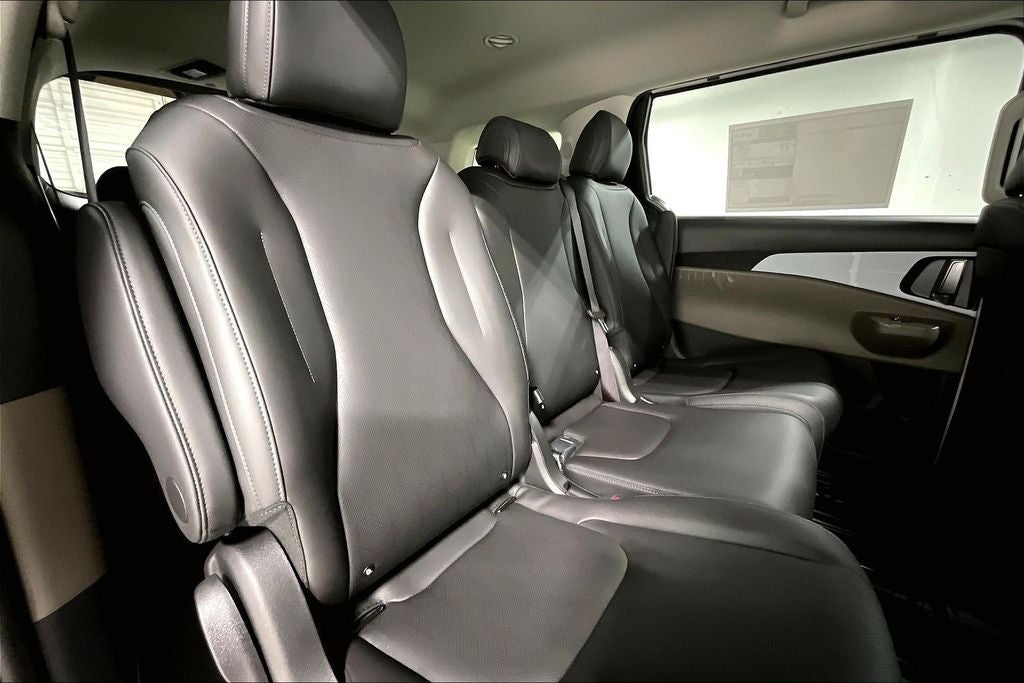 2026 Kia Carnival LX
