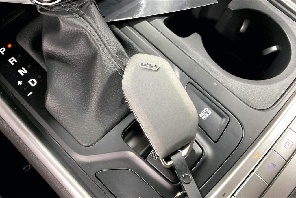 2027 Kia Carnival LXS