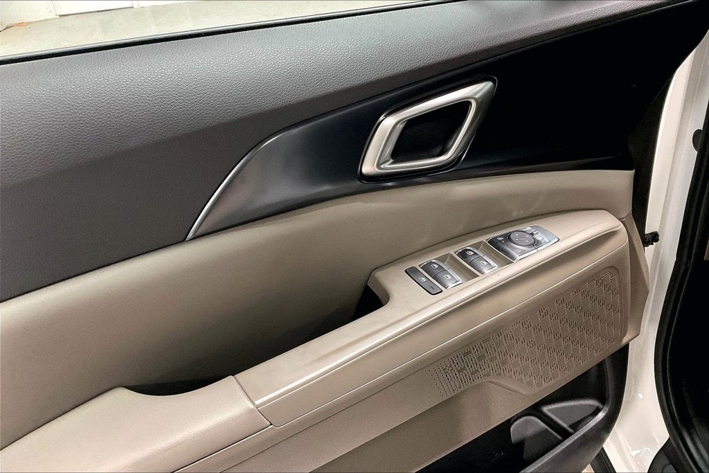2027 Kia Carnival LXS