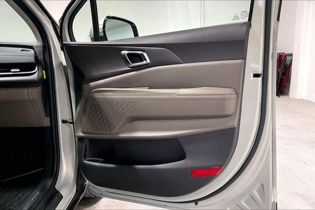 2027 Kia Carnival EX