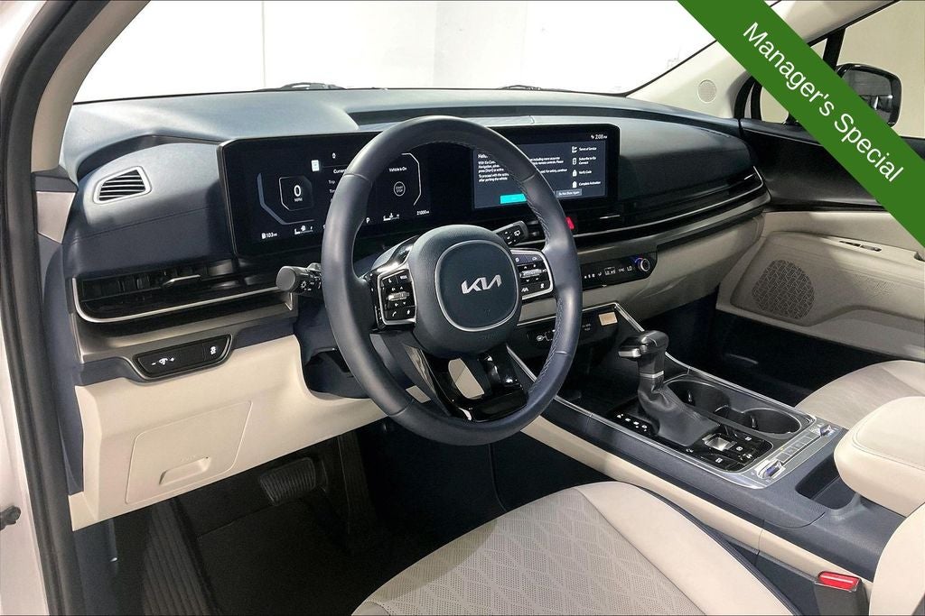 2025 Kia Carnival SX