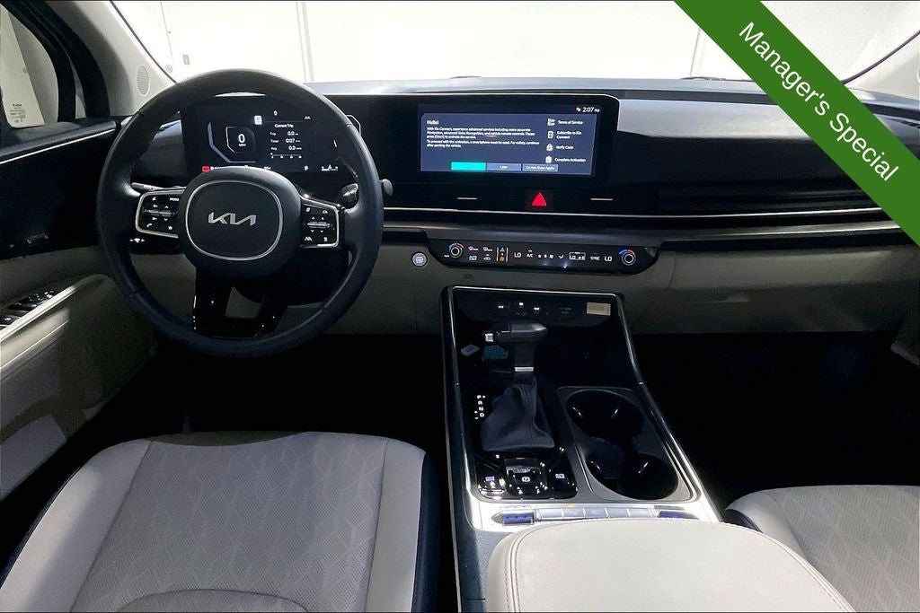 2025 Kia Carnival SX